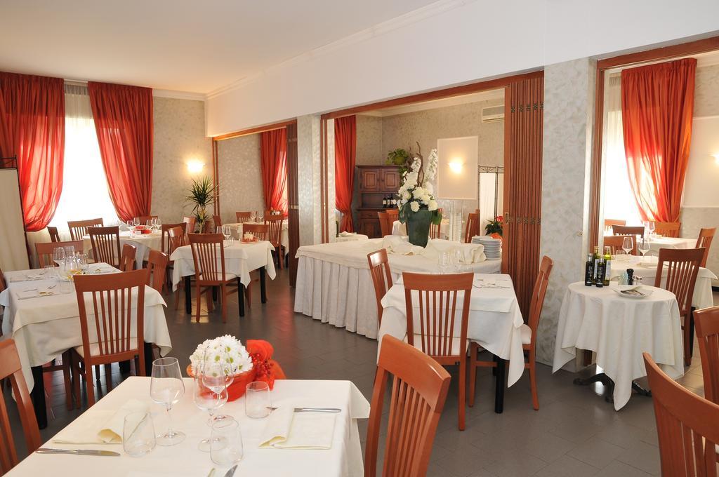 Hotel Mini Palace - Country House Molinella Εξωτερικό φωτογραφία