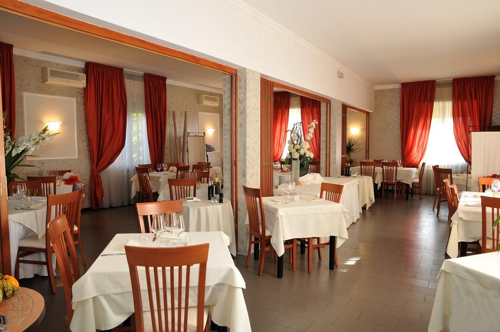 Hotel Mini Palace - Country House Molinella Εξωτερικό φωτογραφία