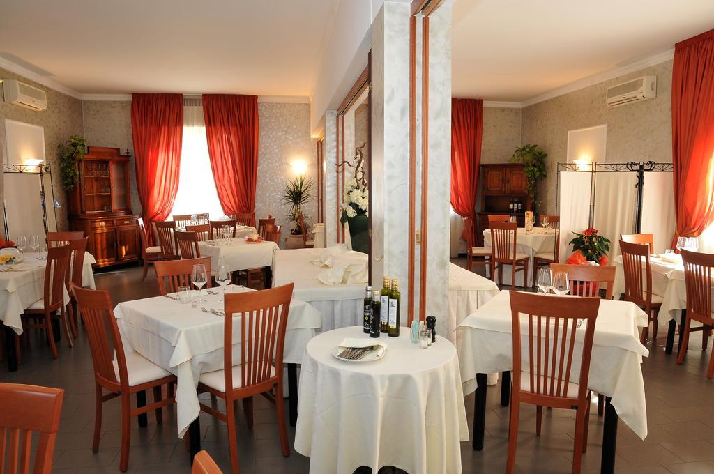 Hotel Mini Palace - Country House Molinella Εξωτερικό φωτογραφία