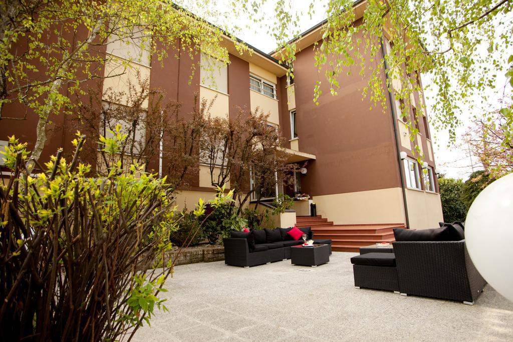 Hotel Mini Palace - Country House Molinella Εξωτερικό φωτογραφία