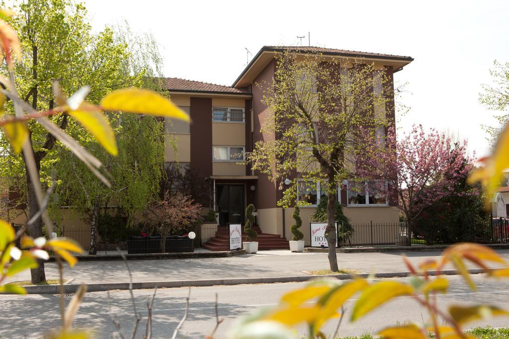 Hotel Mini Palace - Country House Molinella Εξωτερικό φωτογραφία