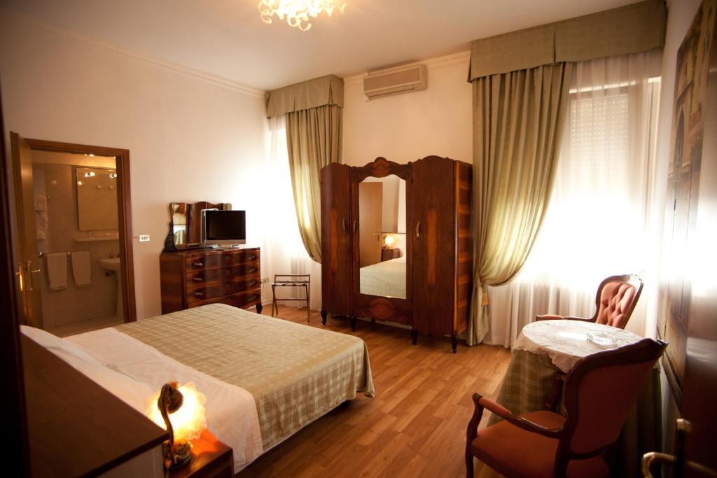 Hotel Mini Palace - Country House Molinella Δωμάτιο φωτογραφία