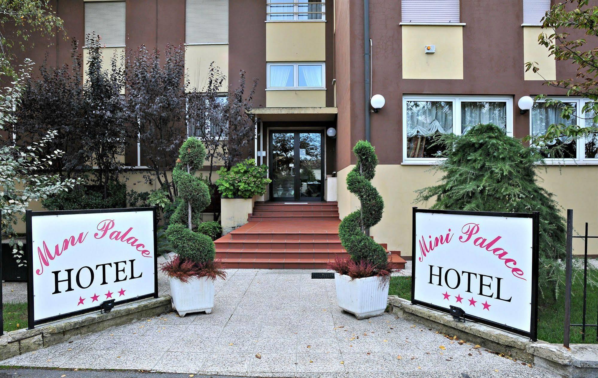 Hotel Mini Palace - Country House Molinella Εξωτερικό φωτογραφία