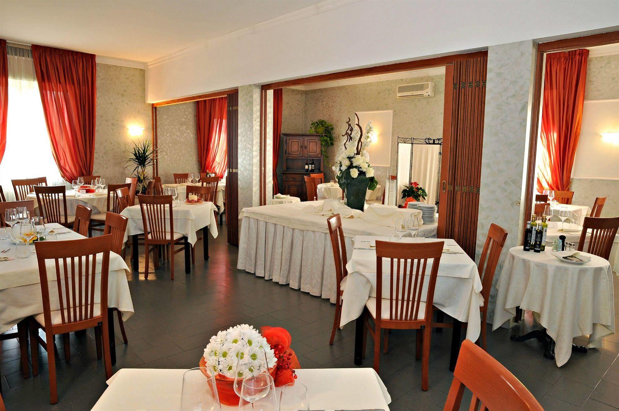 Hotel Mini Palace - Country House Molinella Εξωτερικό φωτογραφία