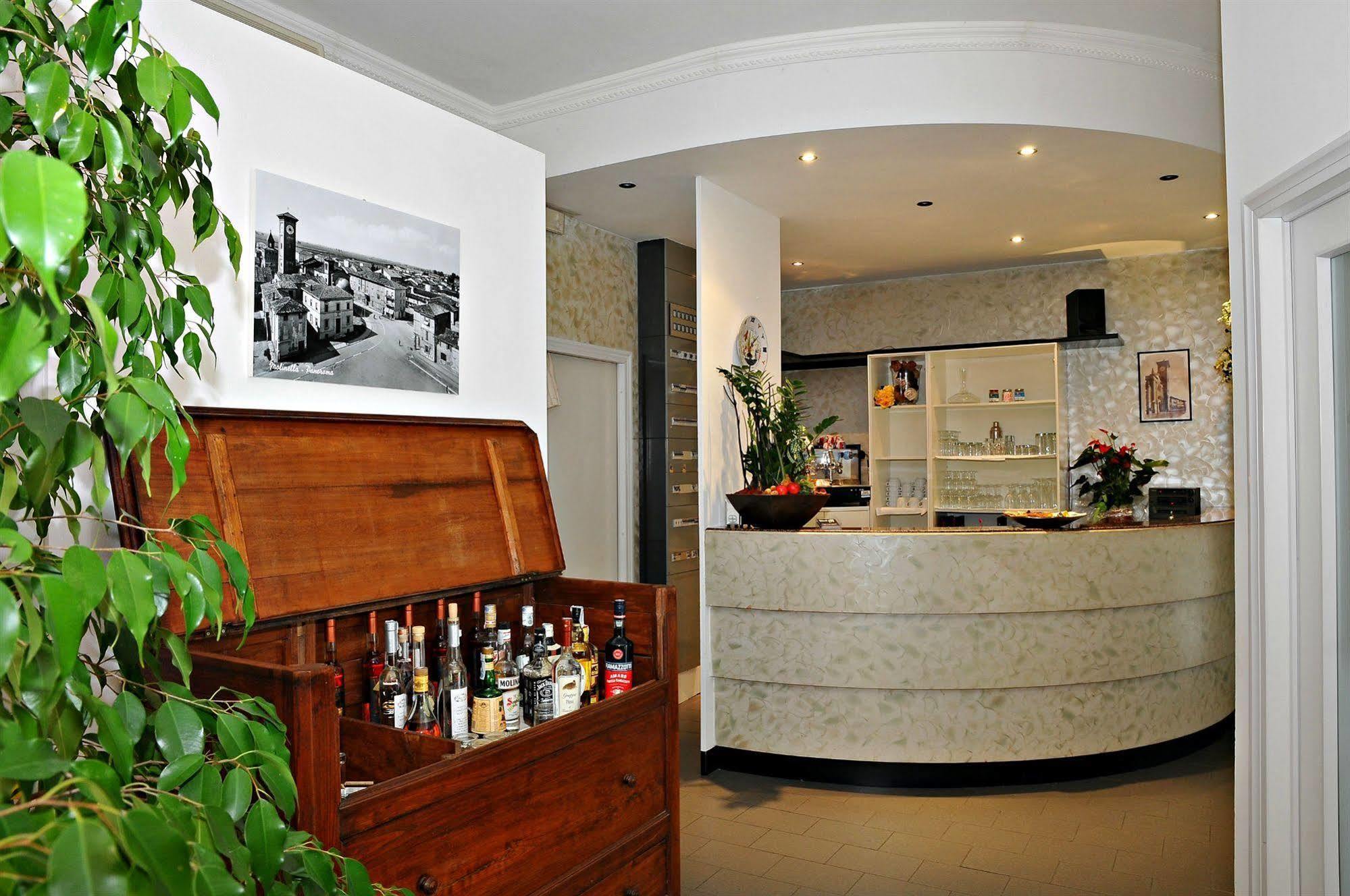 Hotel Mini Palace - Country House Molinella Εξωτερικό φωτογραφία